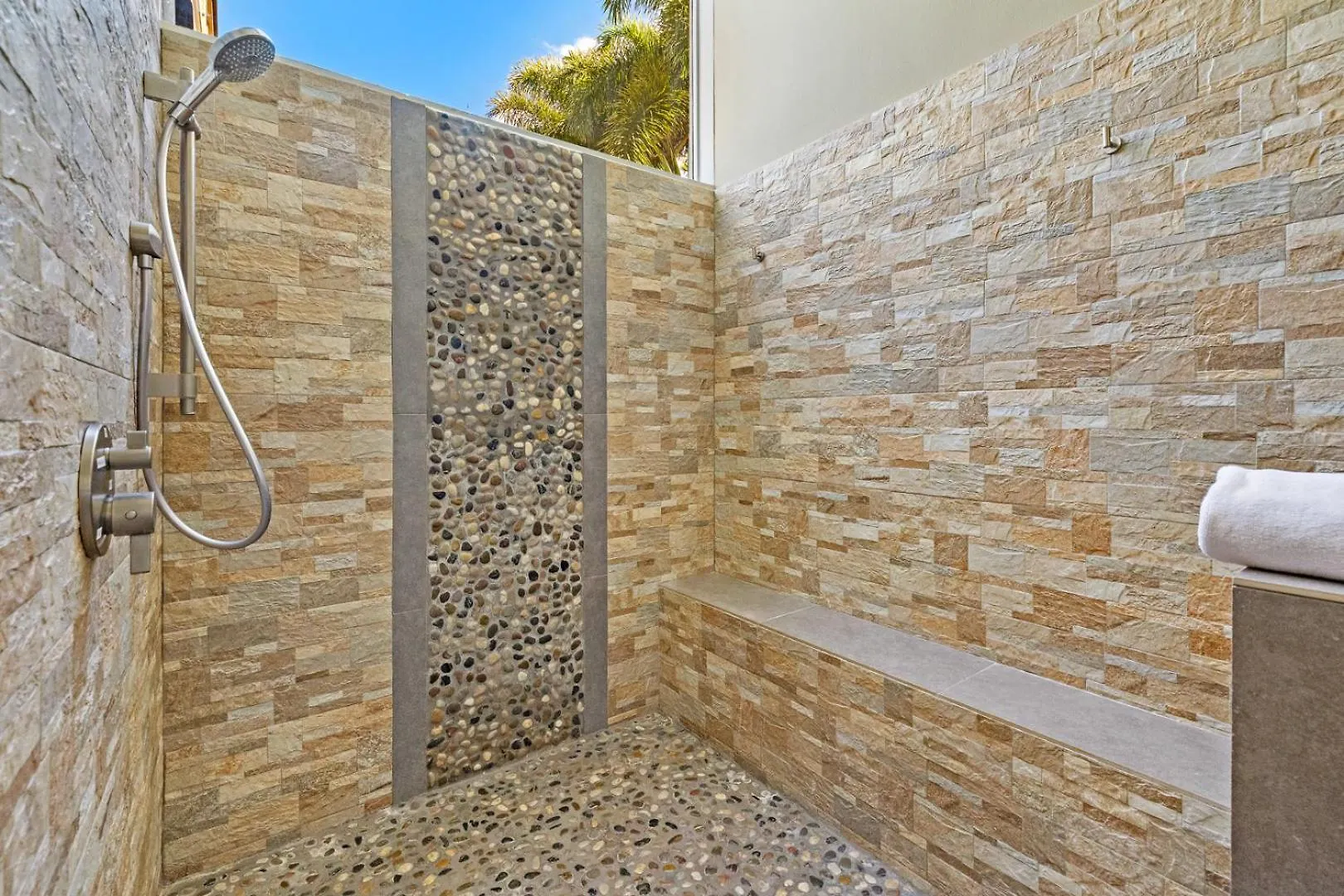Casa de Férias Hale Holokai At Kaanapali Vista-Luxury Golf Course Ocean View Home 6 Bedroom 3 Bathroom- Lahaina